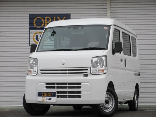 令和1年10月登録の4WD・白のエブリイバンが入庫致しました。お気軽にお問い合わせください♪