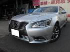外装は色艶がありキズヘコミの少ない、とても綺麗な車です。現車確認をオススメします。