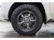 タイヤサイズ275/70R17になります。またこのカラーのラグナホイール履いているのほぼ見かけ...