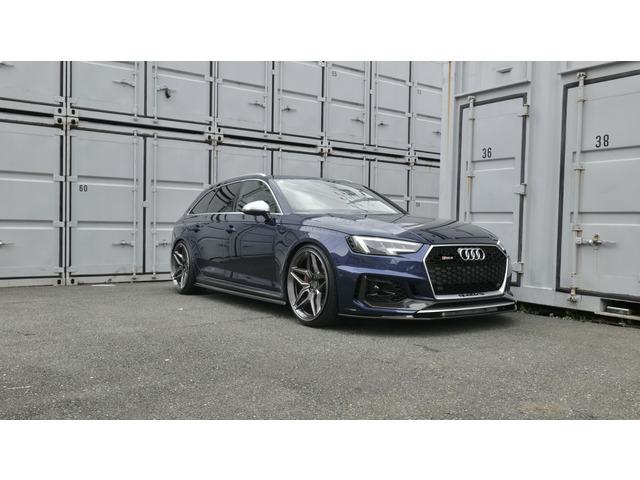 Audiチューナー バランスイットのボディキットや21インチ鍛造ホイールでコンプリートされたお...
